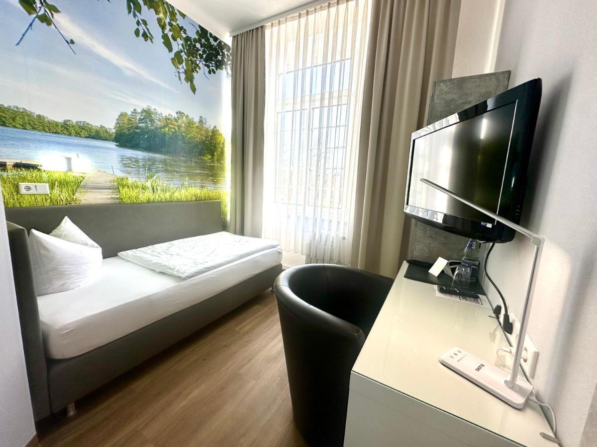Hotel "Central" Inh Carolin Krause Bitterfeld-Wolfen Buitenkant foto